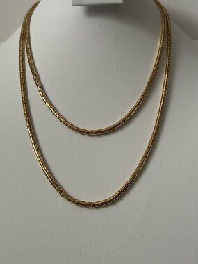 VTG Vendome Gold-Tone Thick Herringbone Chain Necklace 35" Classic Elegant Charm